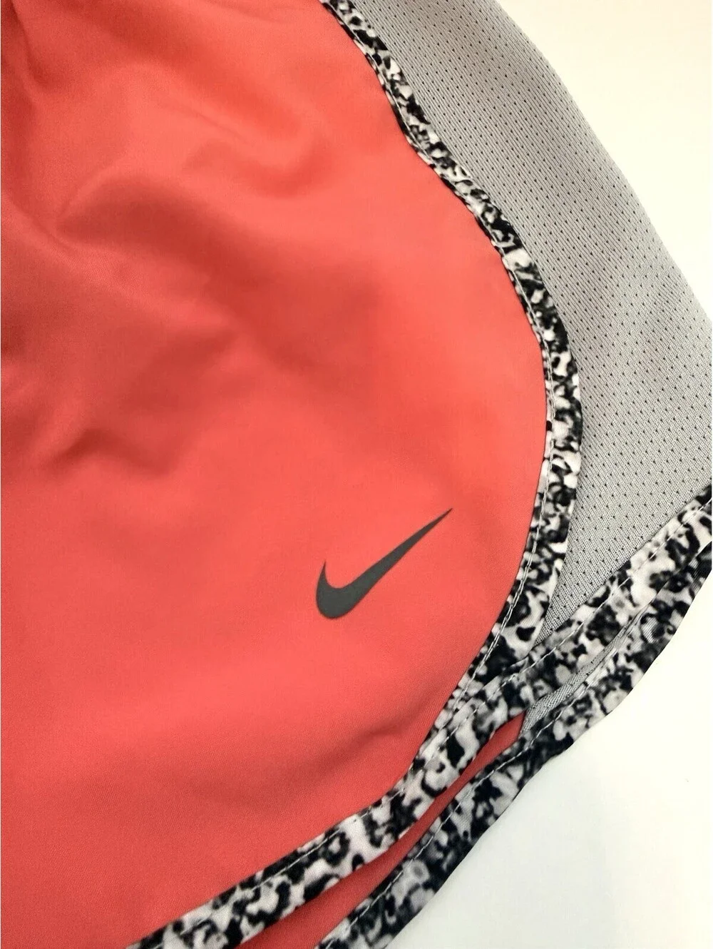 Nike Dri-FIT Women’s Athletic Running Shorts Pink Gray Lined Size M